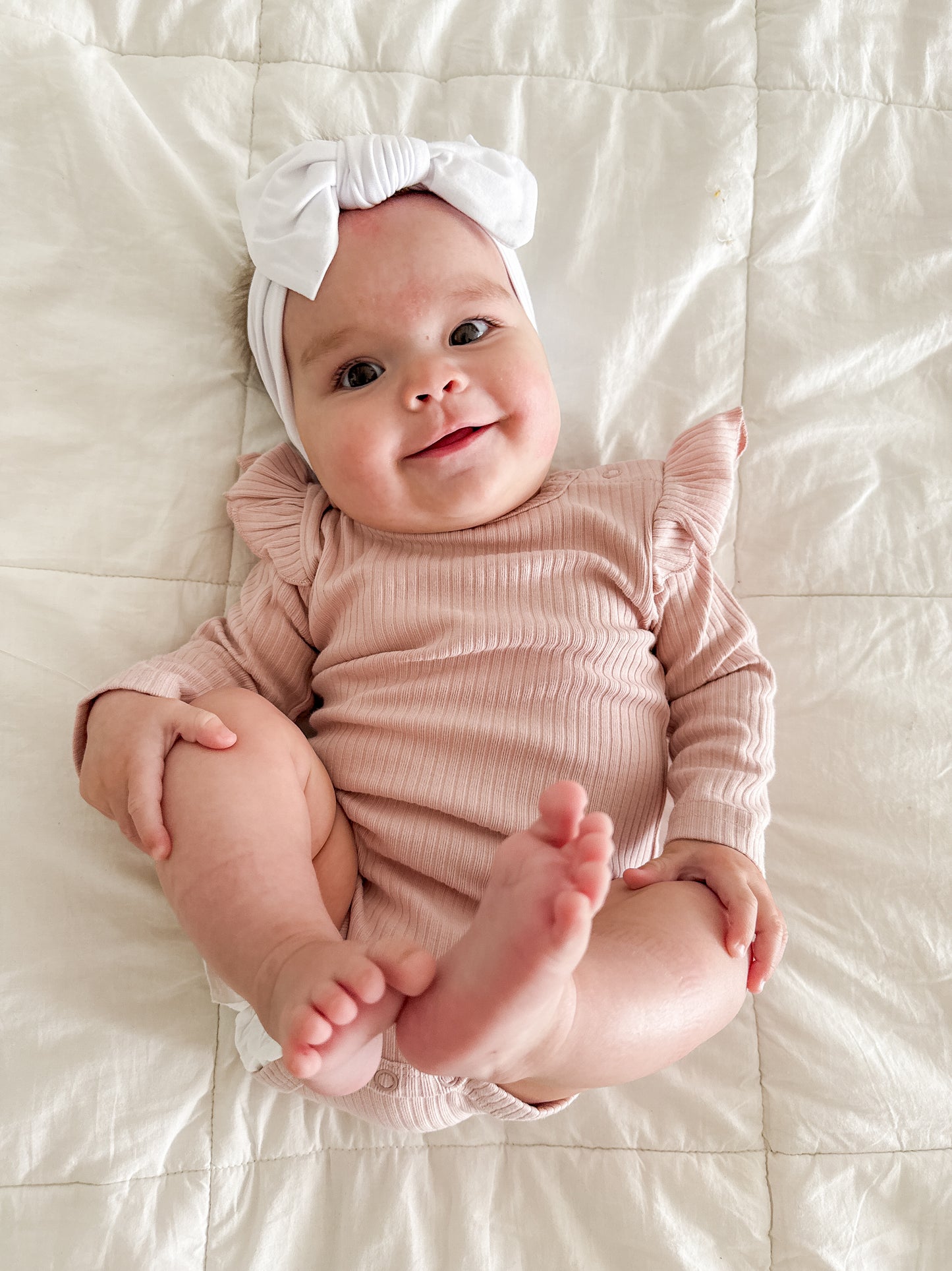 Ribbed Ruffle Organic Cotton Long Sleeve Bodysuit - Pearl