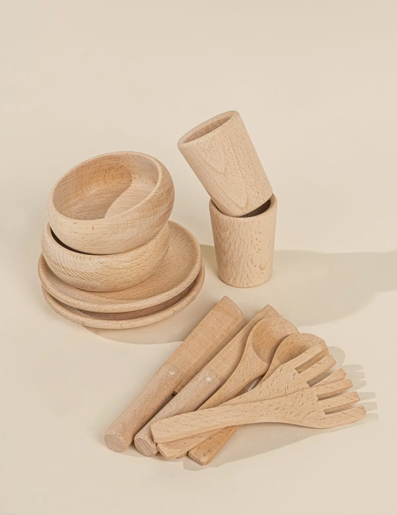 Wooden Dinnerware Playset (12 pieces)