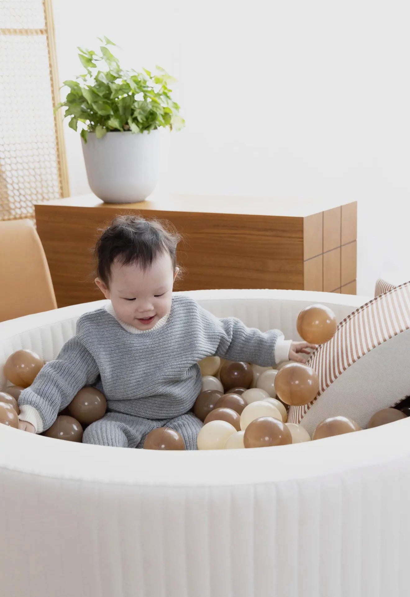 Plastic Balls for Ball Pit - Neutrals