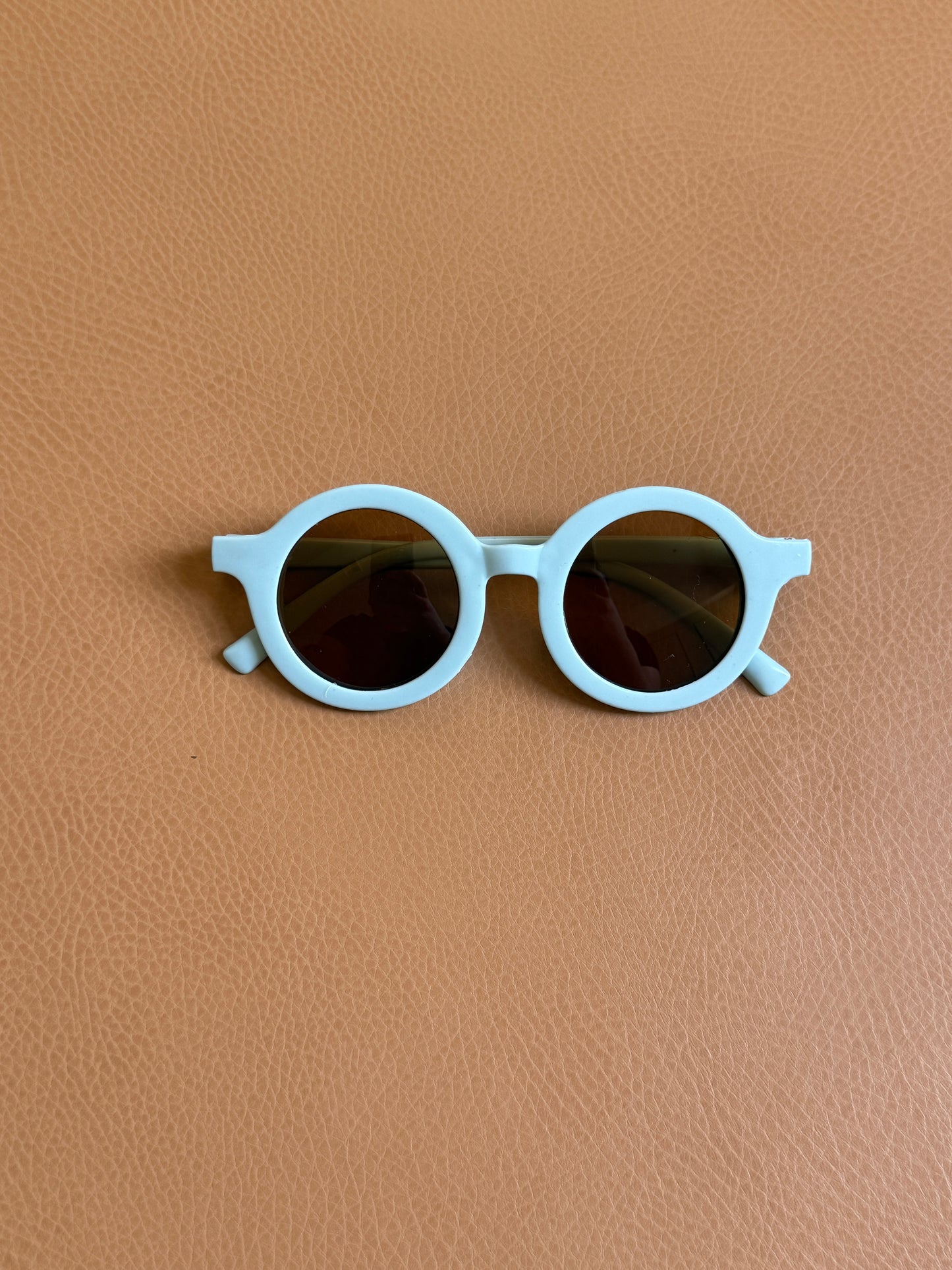 Round Sunnies